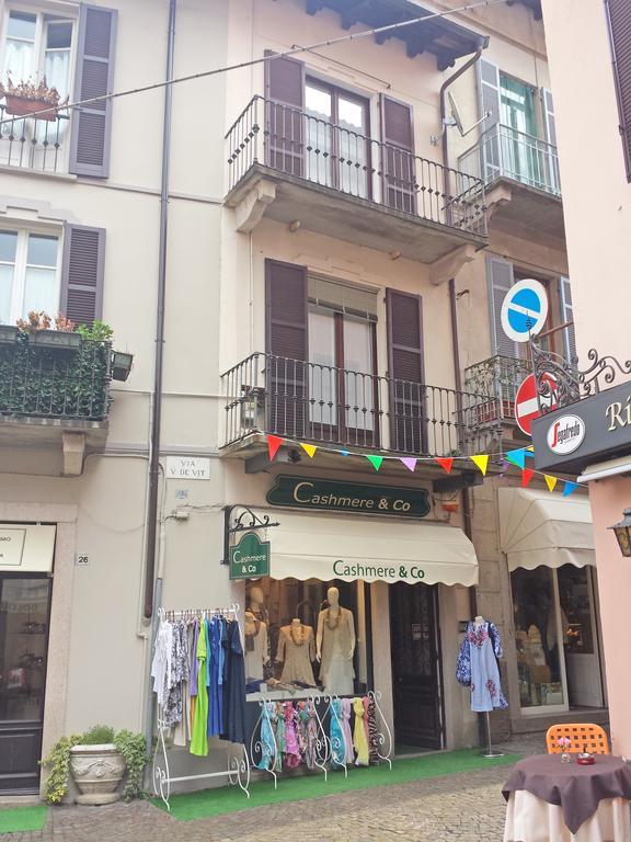 Appartamento Via De Vit Stresa Kültér fotó
